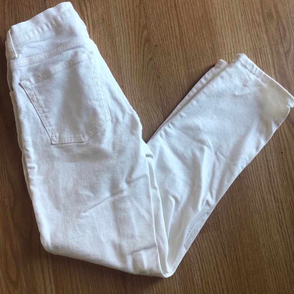 Everlane Cheeky straight leg crop jean in white